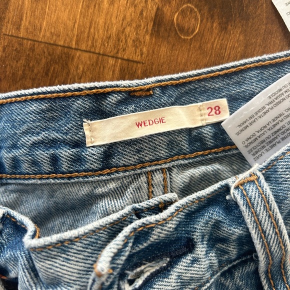 Levi straight leg light colored jeans - Picture 3 of 3